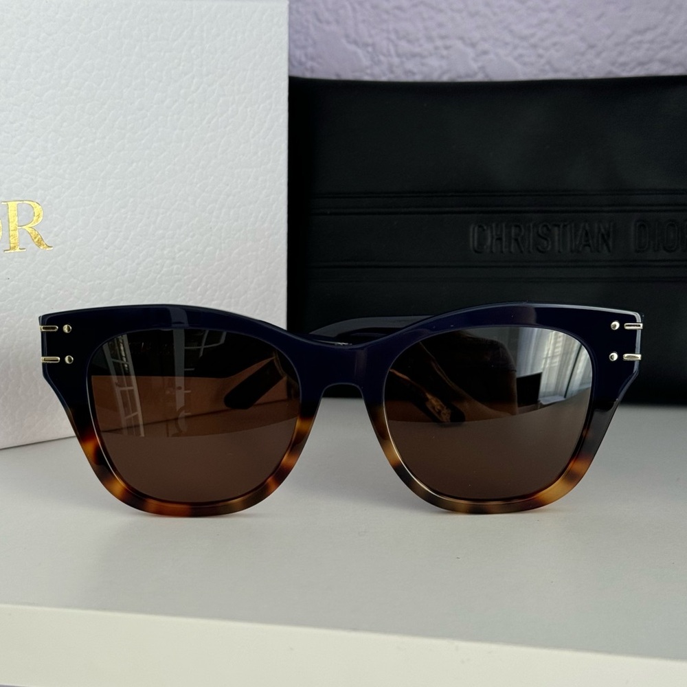 New!!!! DiorSignature B4I 39F0, Navy/Havana, Authentic - Picture 4 of 8